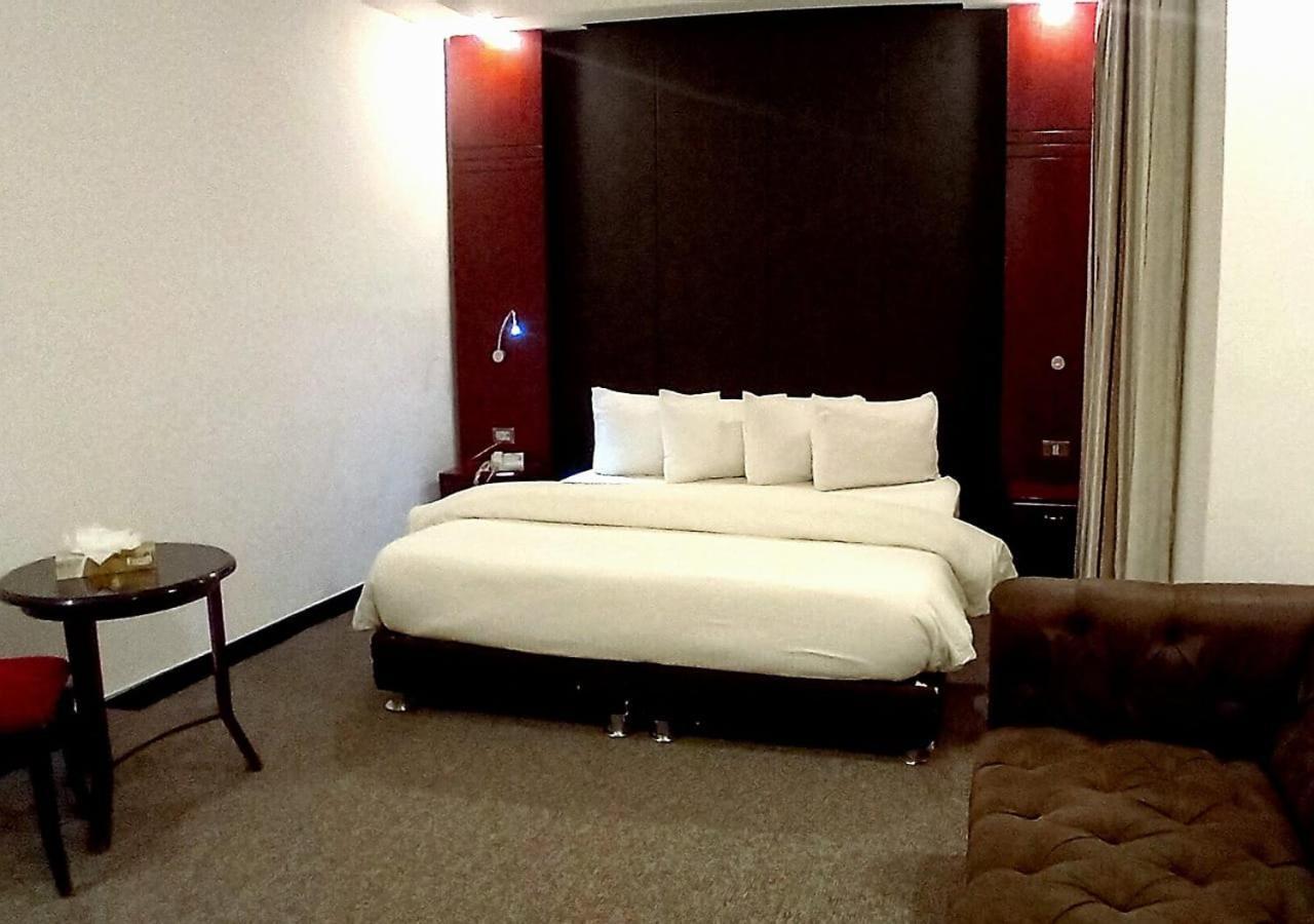 Torino Hotel Амман Экстерьер фото